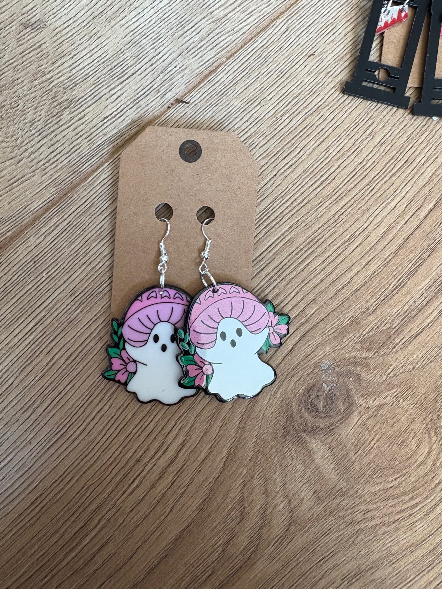 Ghost earrings pink