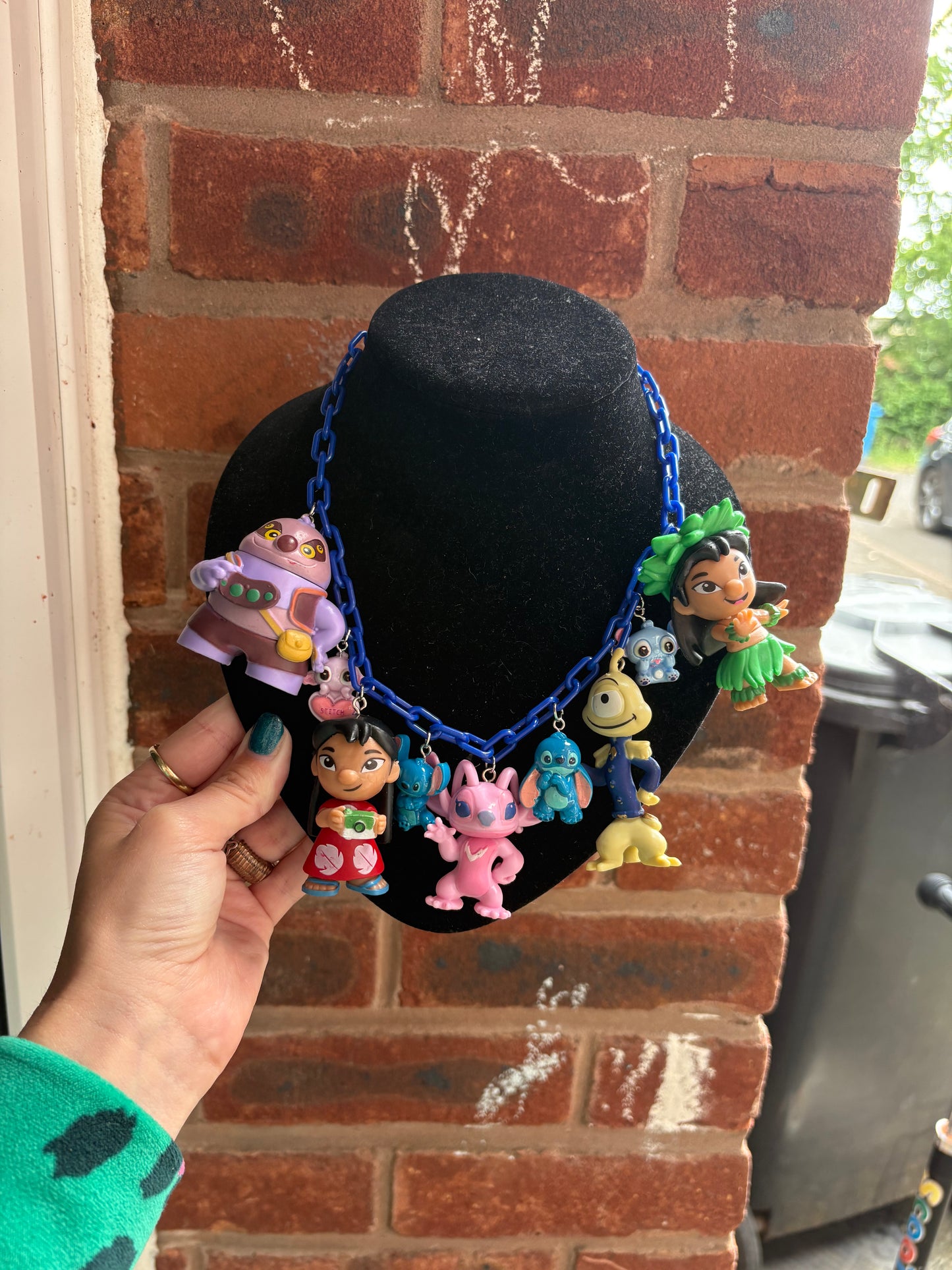 Stitch necklace