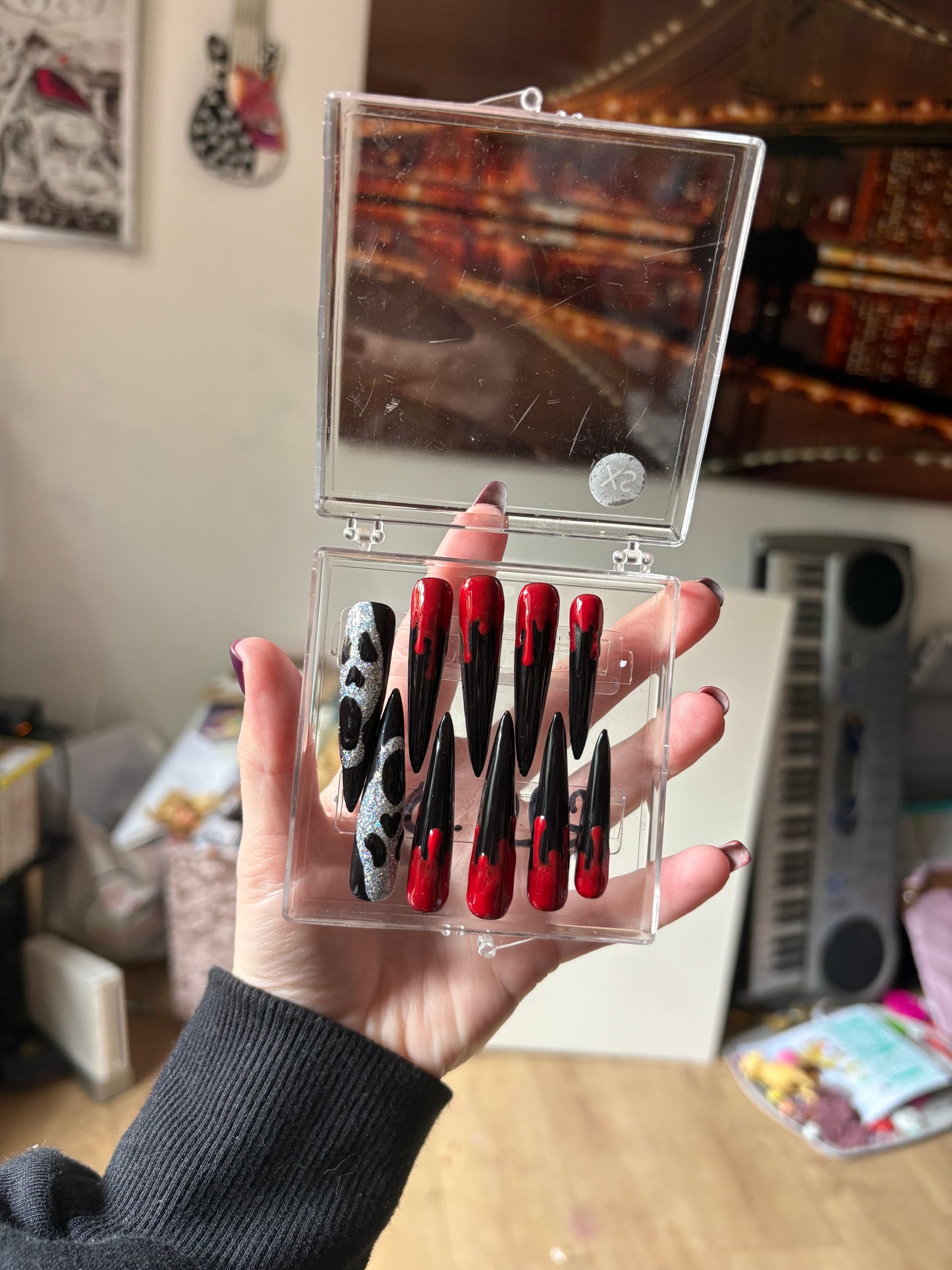 Ghost face nails