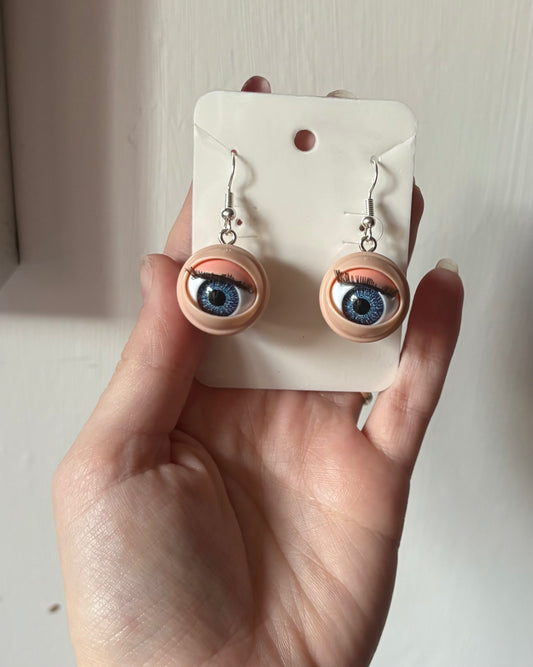 Eyeball earrings 👁️