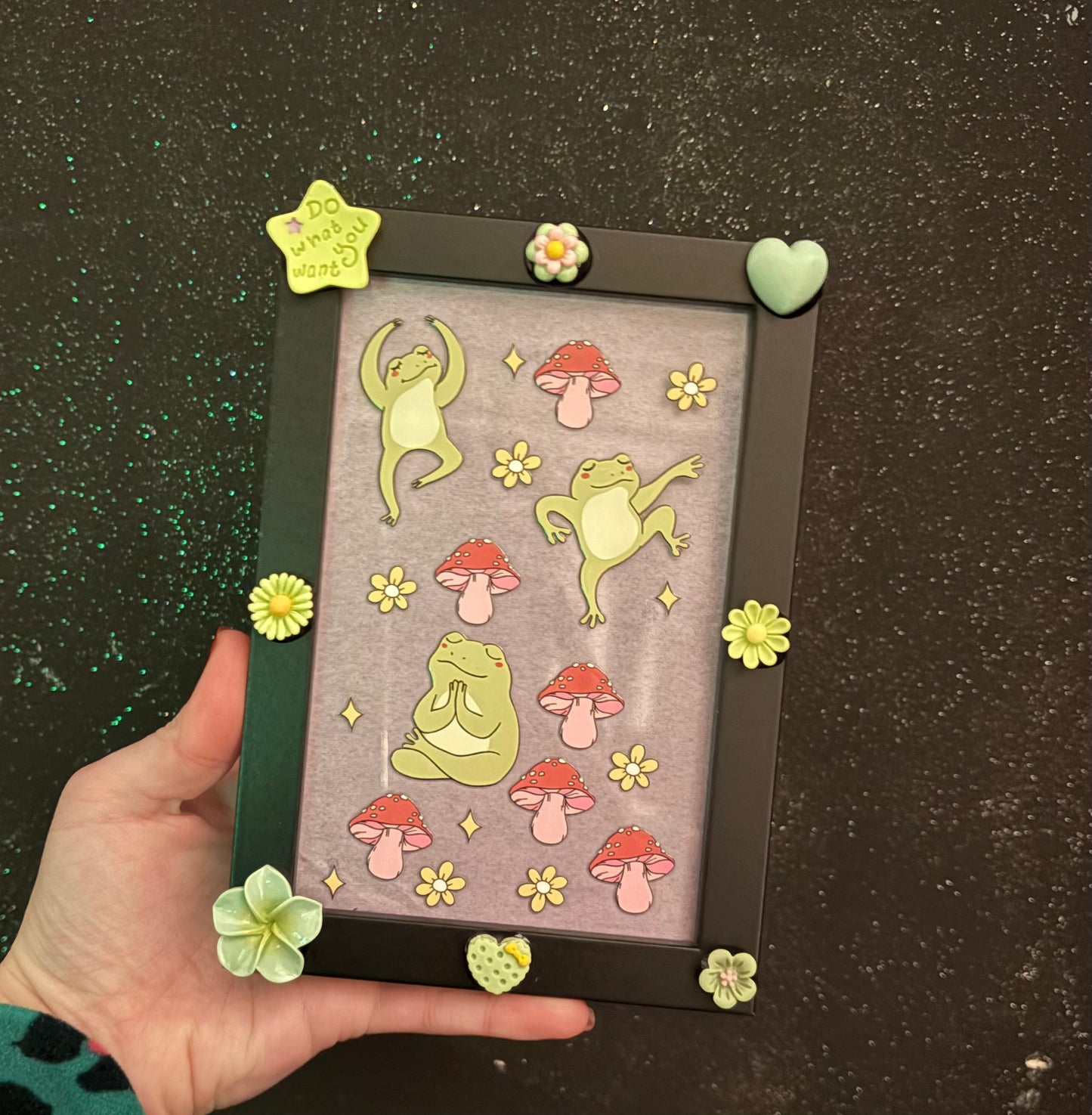 Frog photo frame (for decorative purposes only)