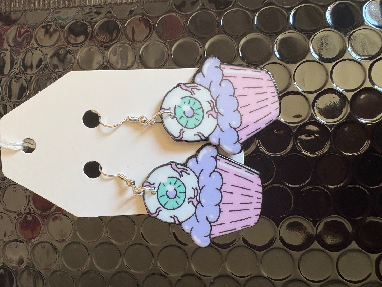 Eyeball cupcake earrings