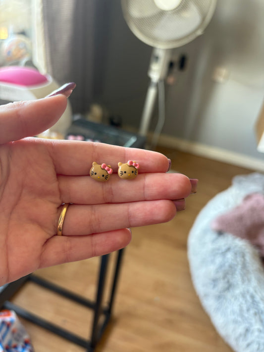 Brown HK head studs
