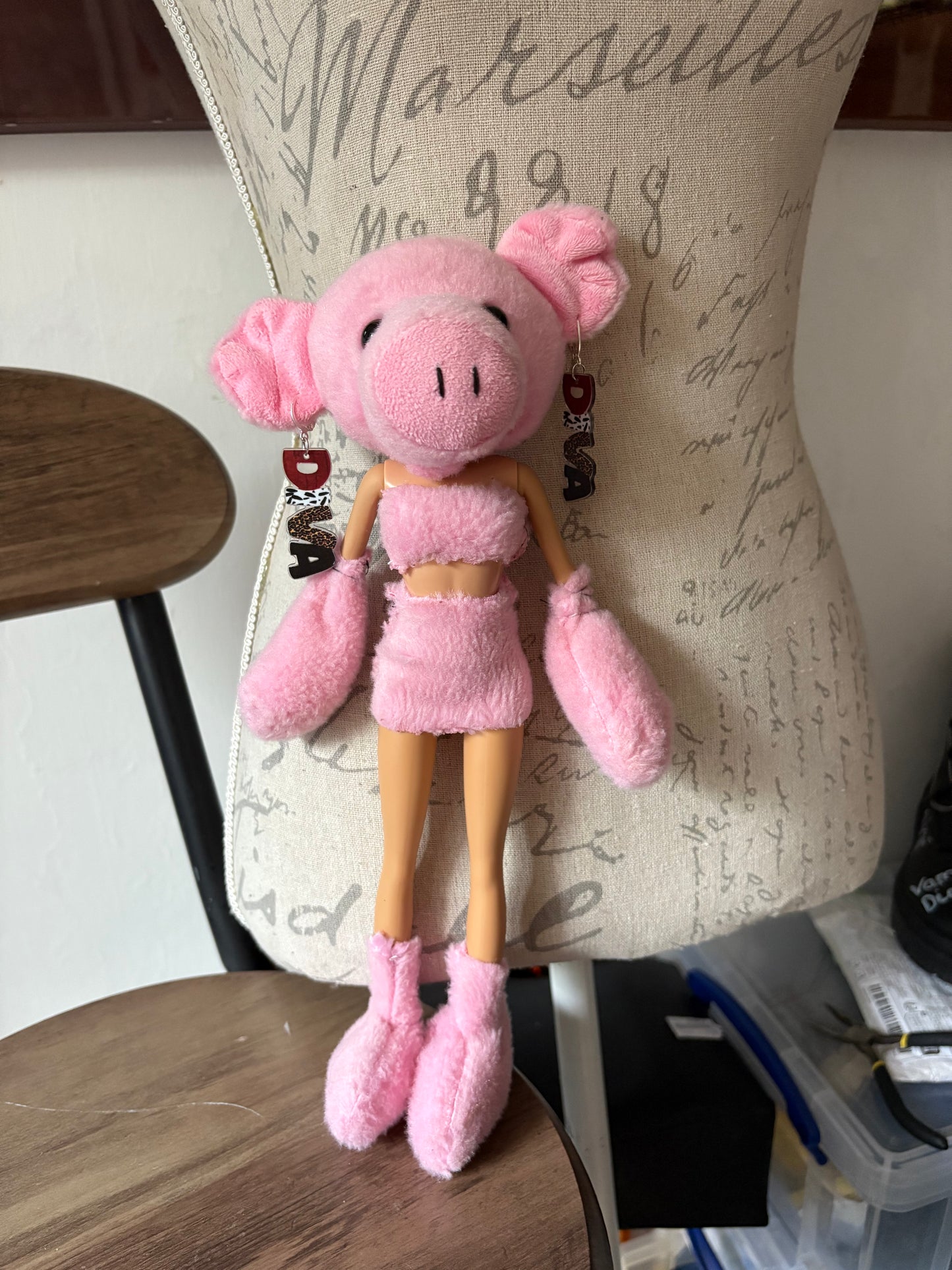 Babe the lil baddie pig plush