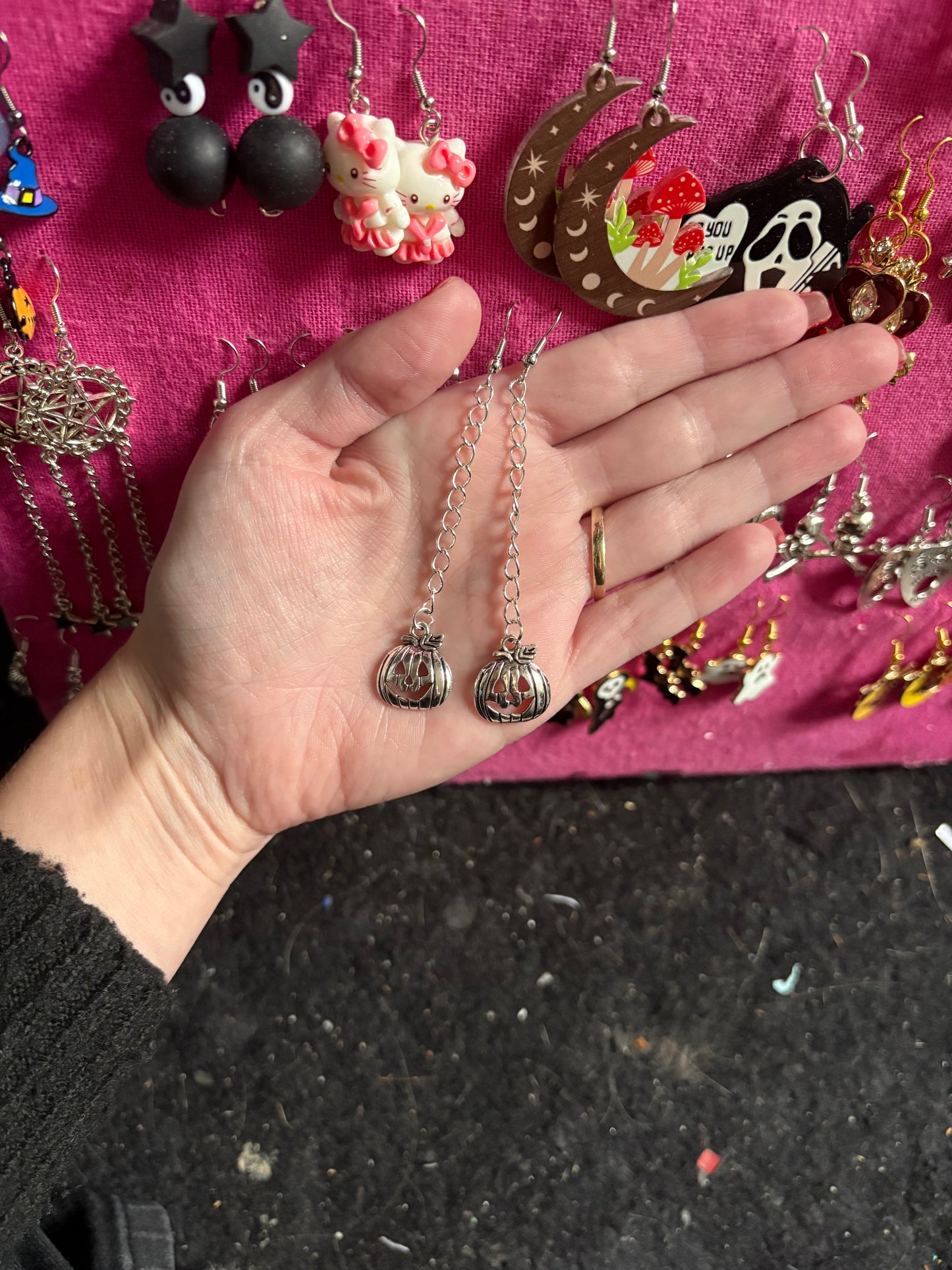 Pumpkin chained earrings
