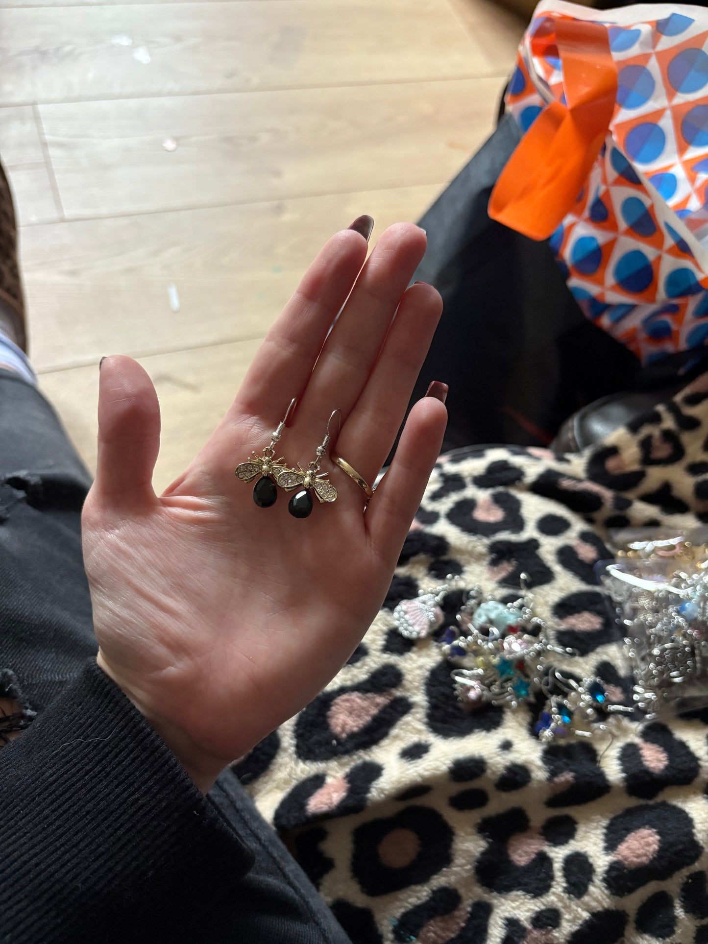 £1 earrings