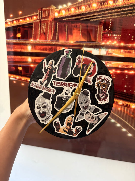 Art the clown clock