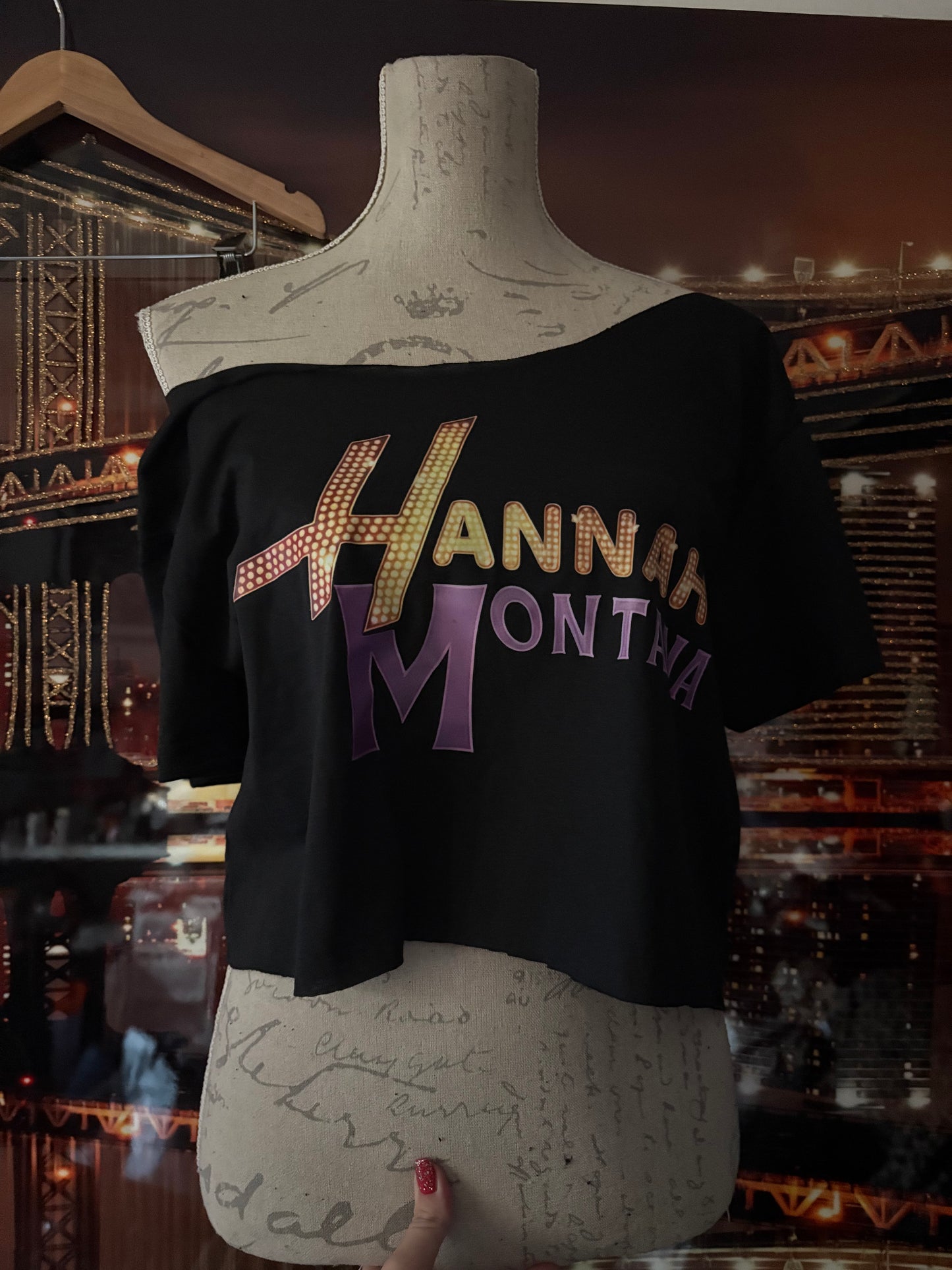 Hannah Montana off the shoulder tee size medium