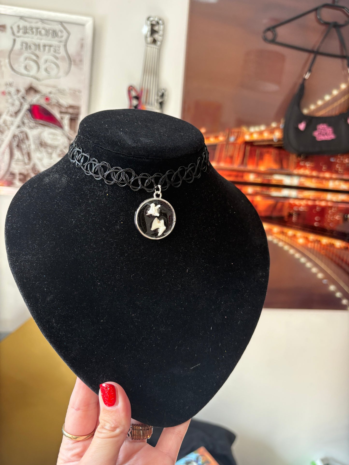 Oddities and curiosity choker