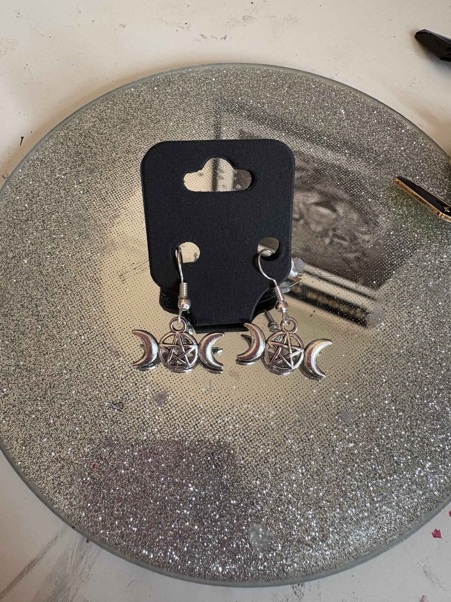 Pentagram with moon earrings