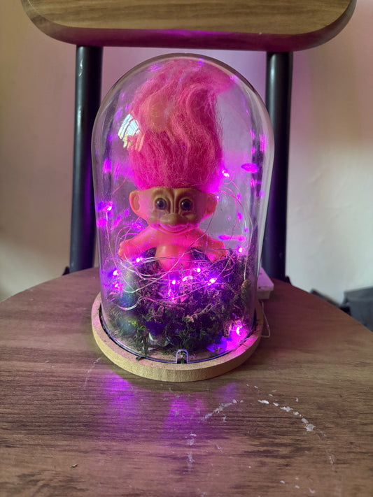 Troll decorative light